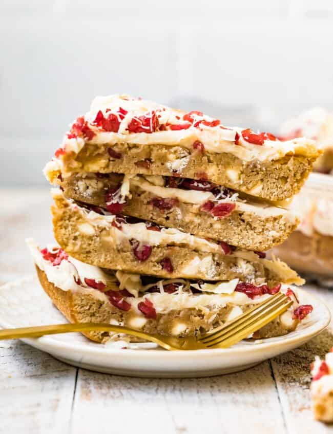 cranberry bliss bars with creamy frosting