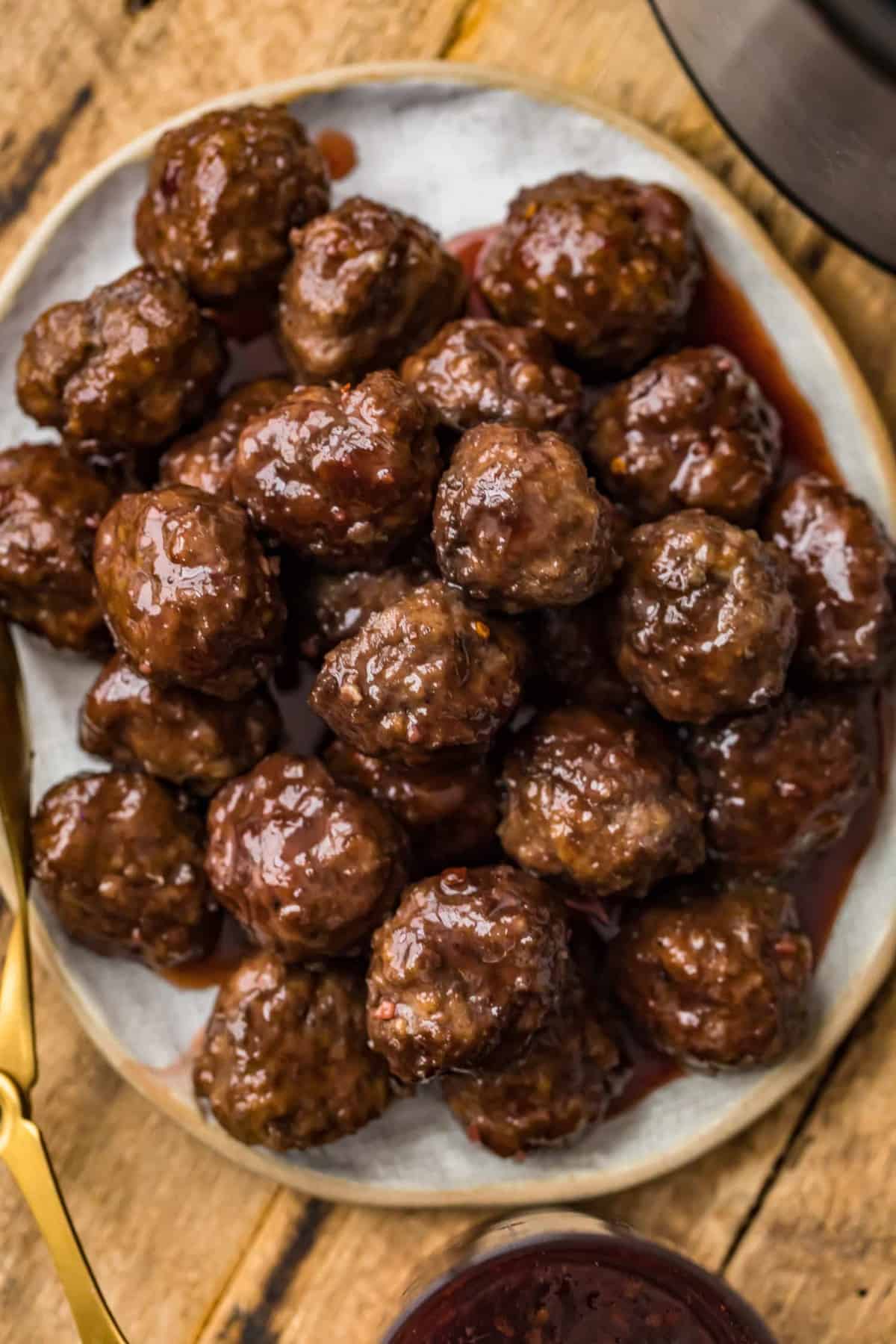 Close up of the meatballs ready to serve