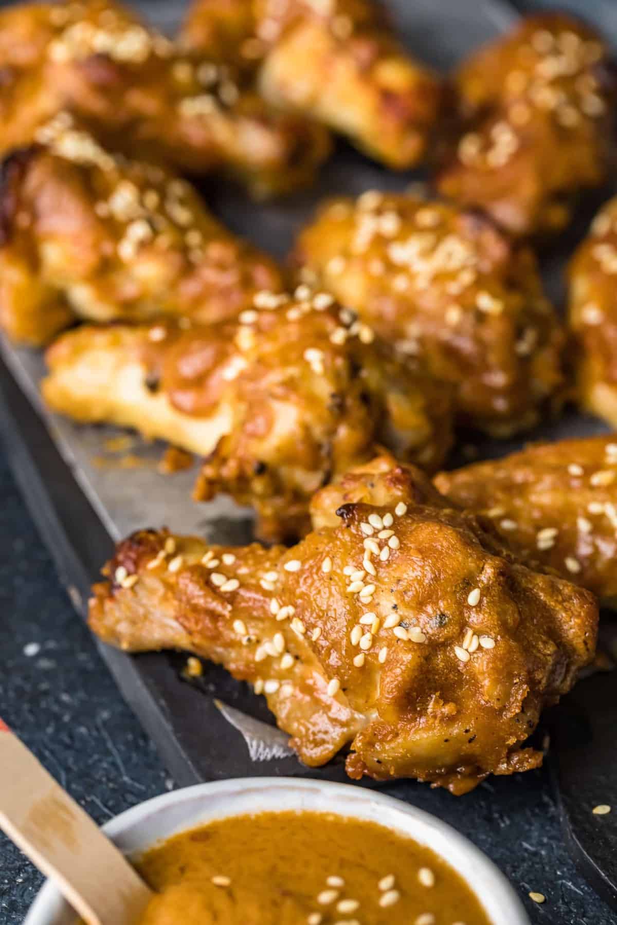 Sesame seeds sprinkled on the baked wings