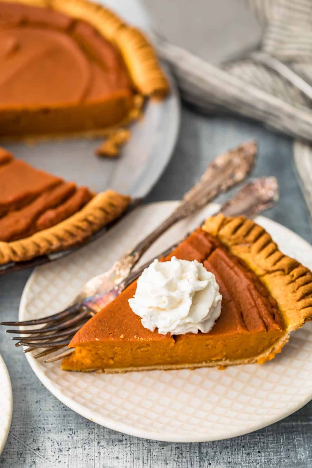 pumpkin pie with whipped cream