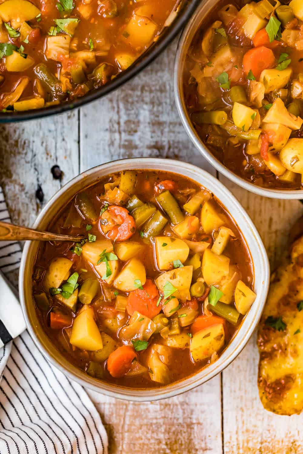 Hearty Vegetable Soup Recipe - The Cookie Rookie®