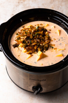 how to make crockpot queso