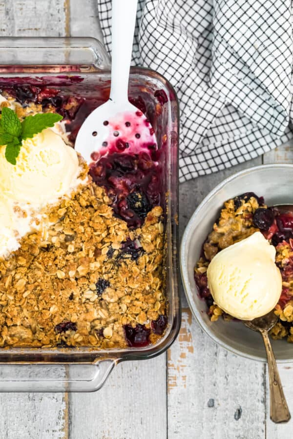 berry crisp in baking dish