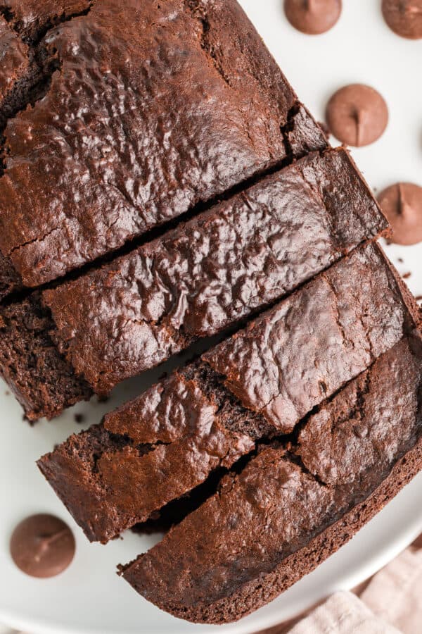 overhead picture of sliced chocolate banana bread