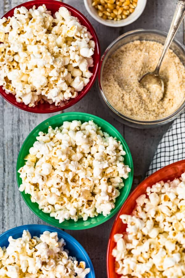 kettle corn in bowls