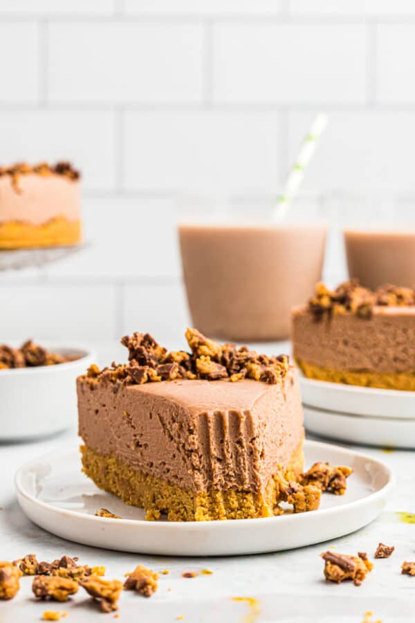 peanut butter cup no bake cheesecake on plate