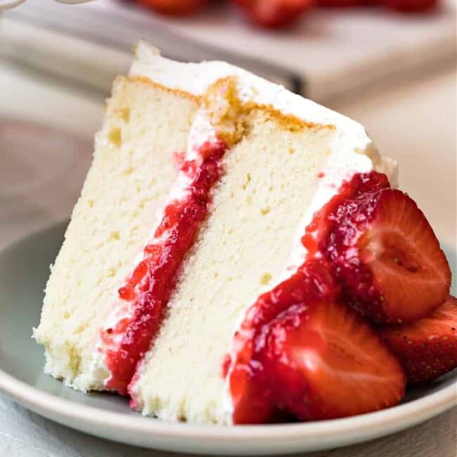 White Layer Cake With Strawberry Filling The Cookie Rookie