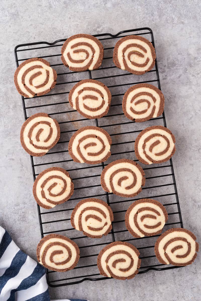 pinwheel cookies on cooling rack