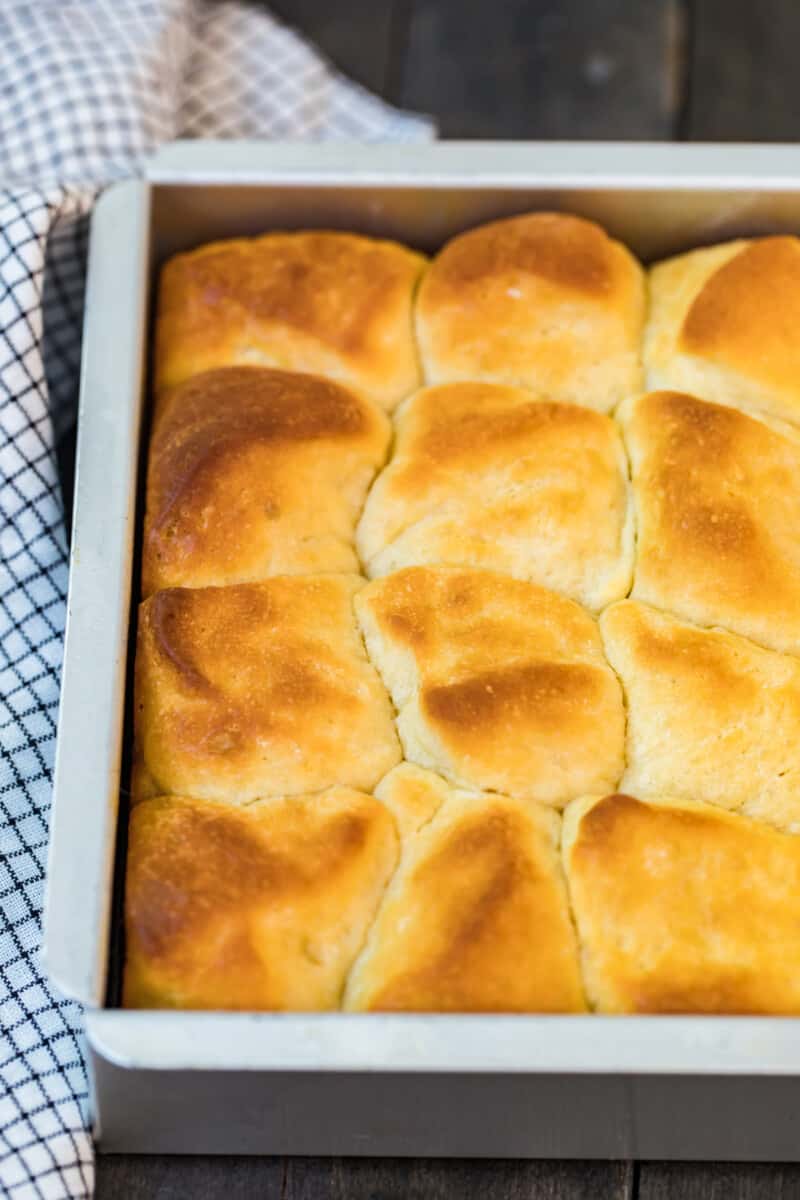 pan of make ahead yeast rolls