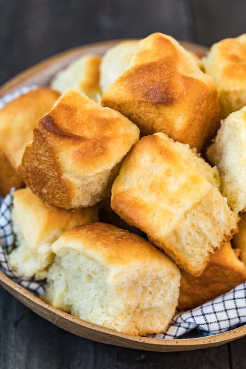 bowl of yeast rolls