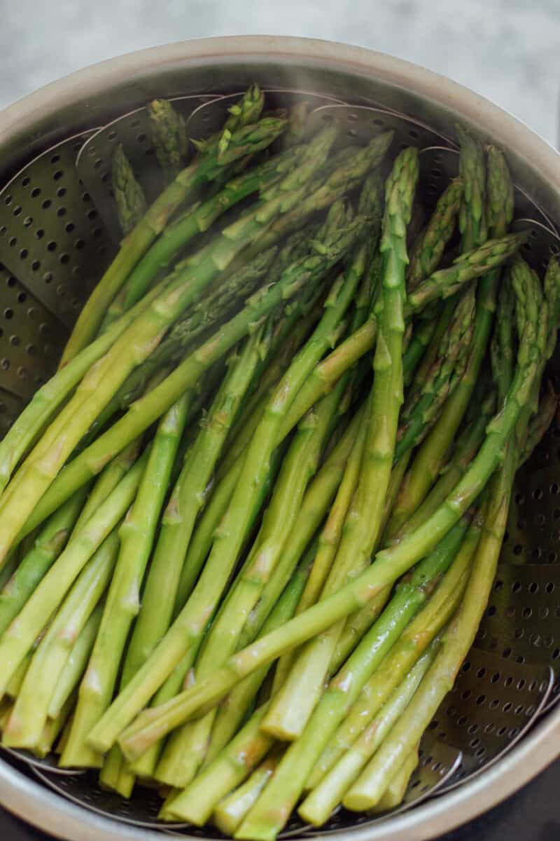how to steam asparagus stovetop