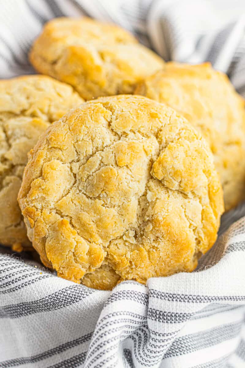 gluten free biscuit in basket