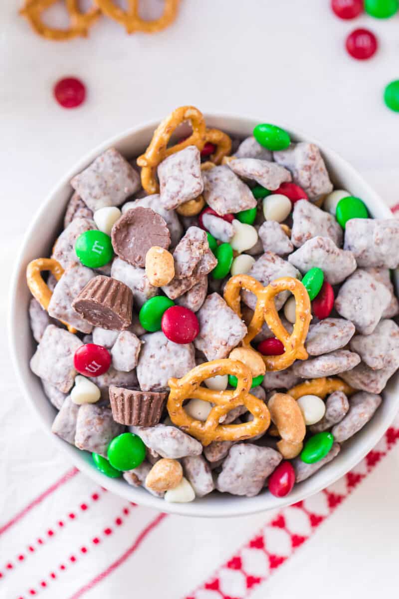 reindeer food in bowl