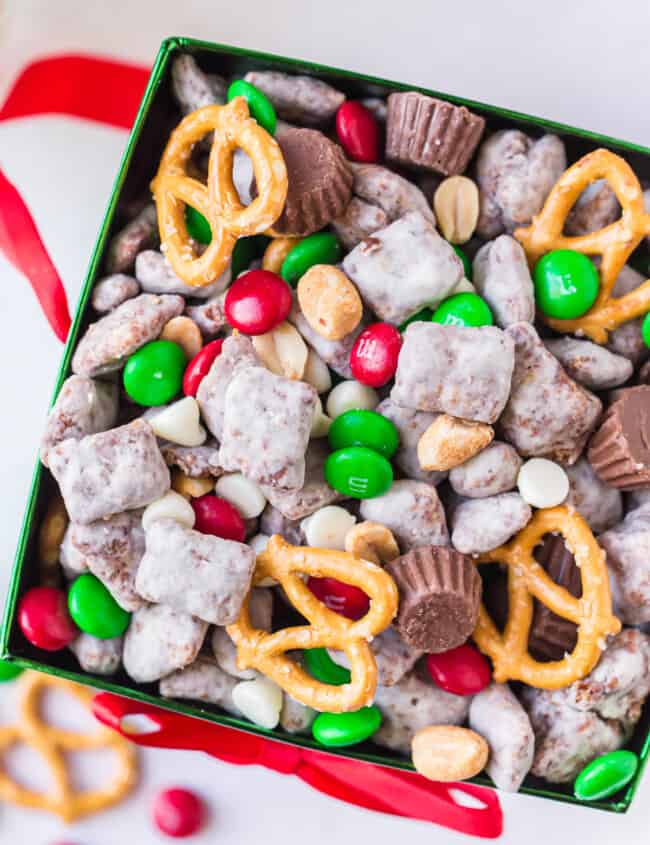 up close image of reindeer food chow