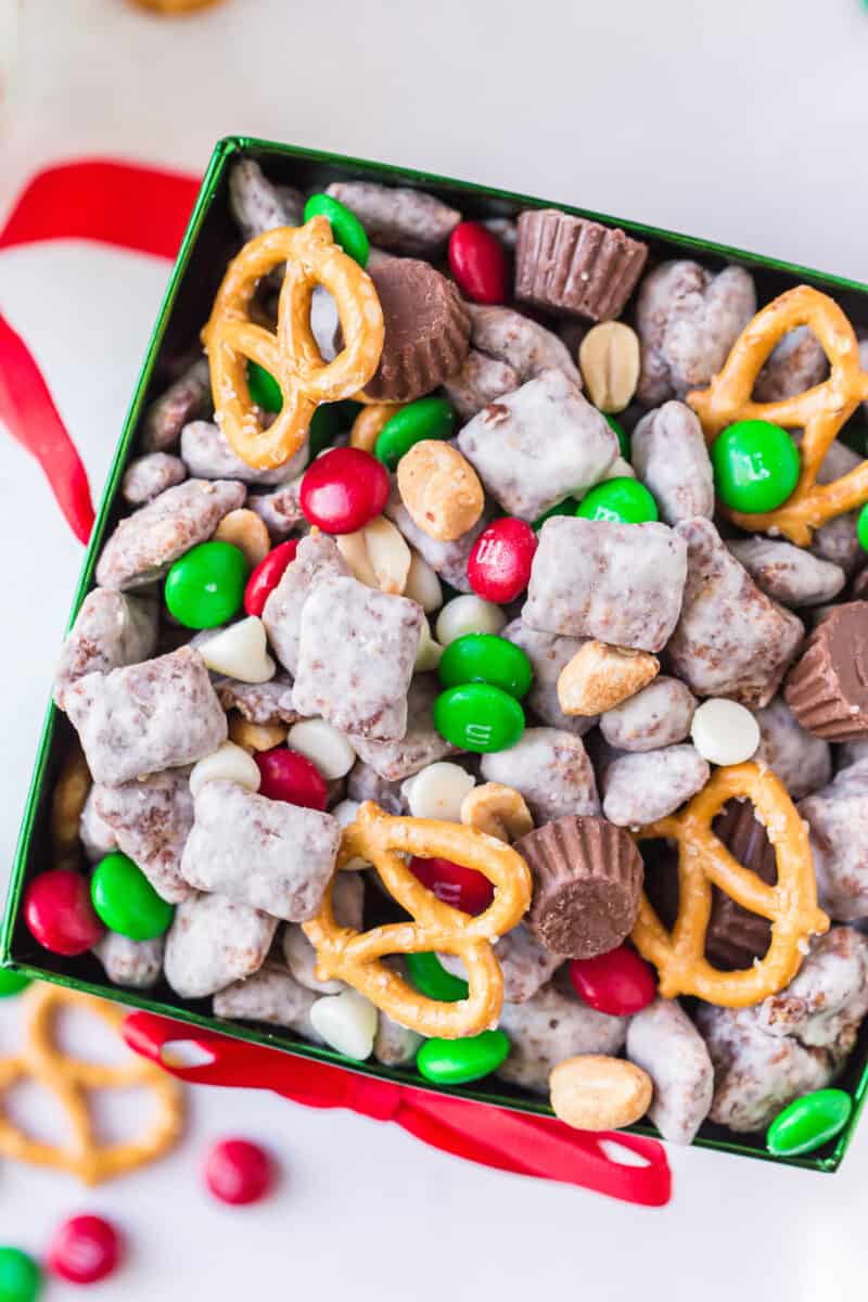 up close image of reindeer food chow