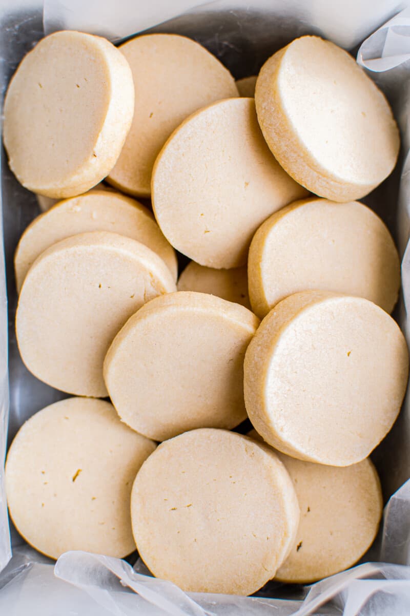 shortbread cookies in basket