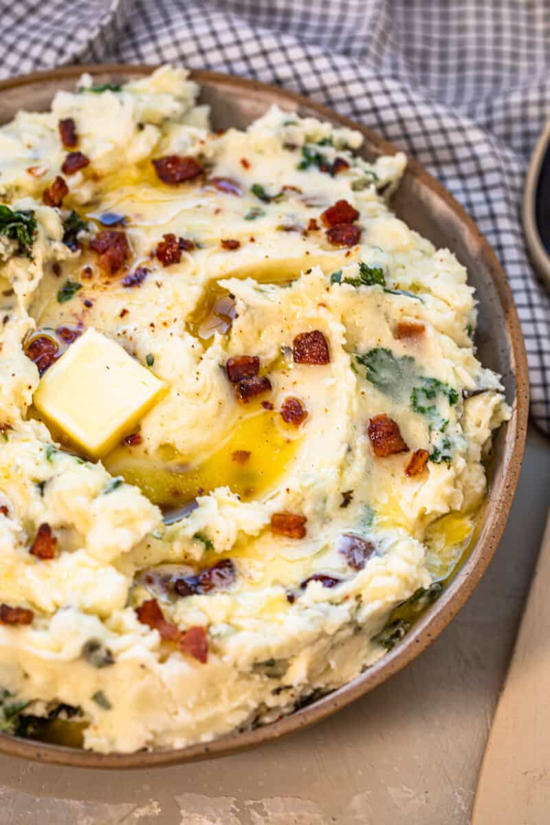 colcannon potatoes in bowl