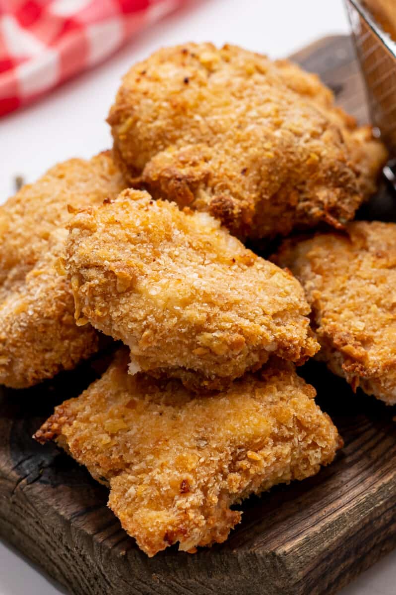 up close chicken nuggets made in air fryer
