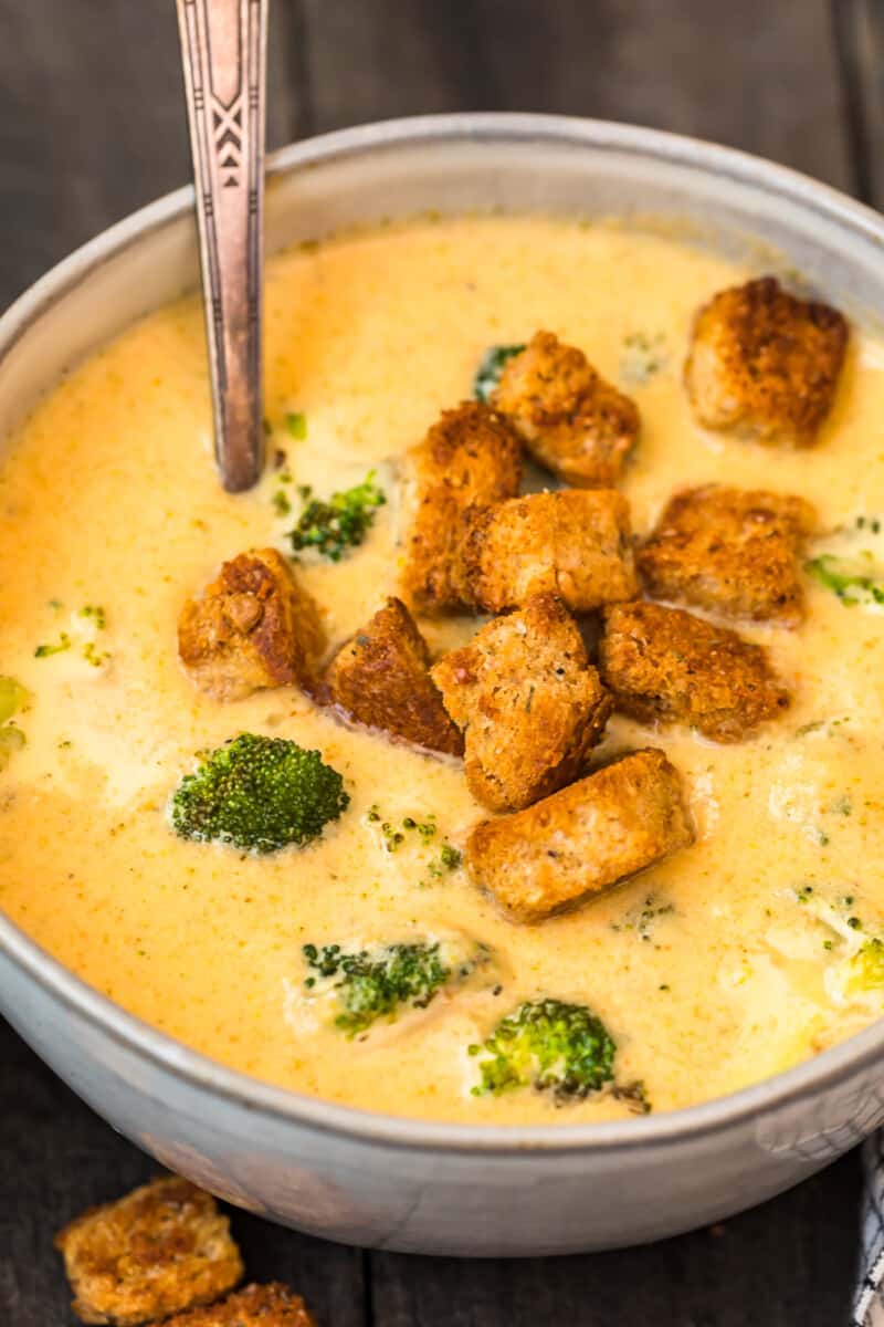 Broccoli soup with croutons.