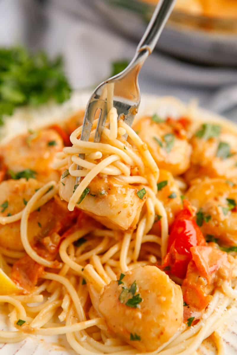 pasta with garlic scallops