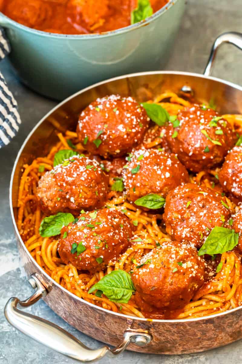 meatballs in sauce with pasta