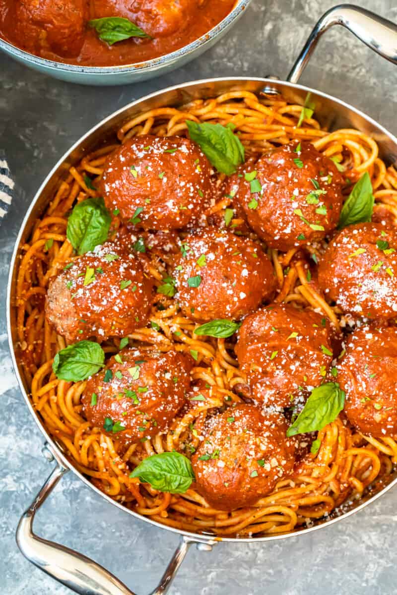 meatballs in sauce with pasta