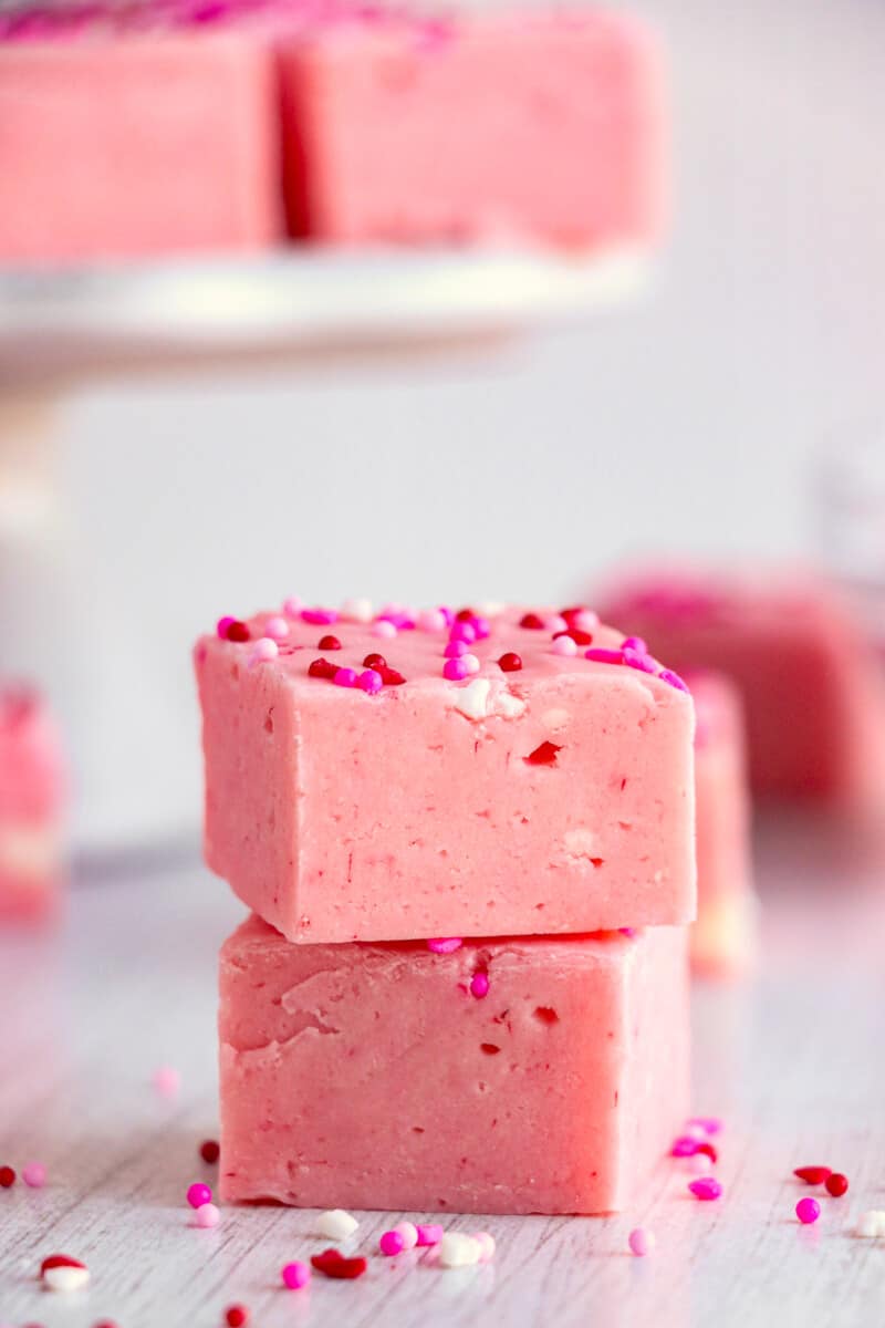 strawberry cake batter fudge with sprinkles
