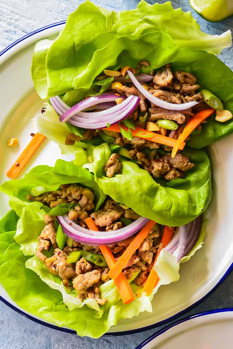 overhead image of turkey lettuce wraps