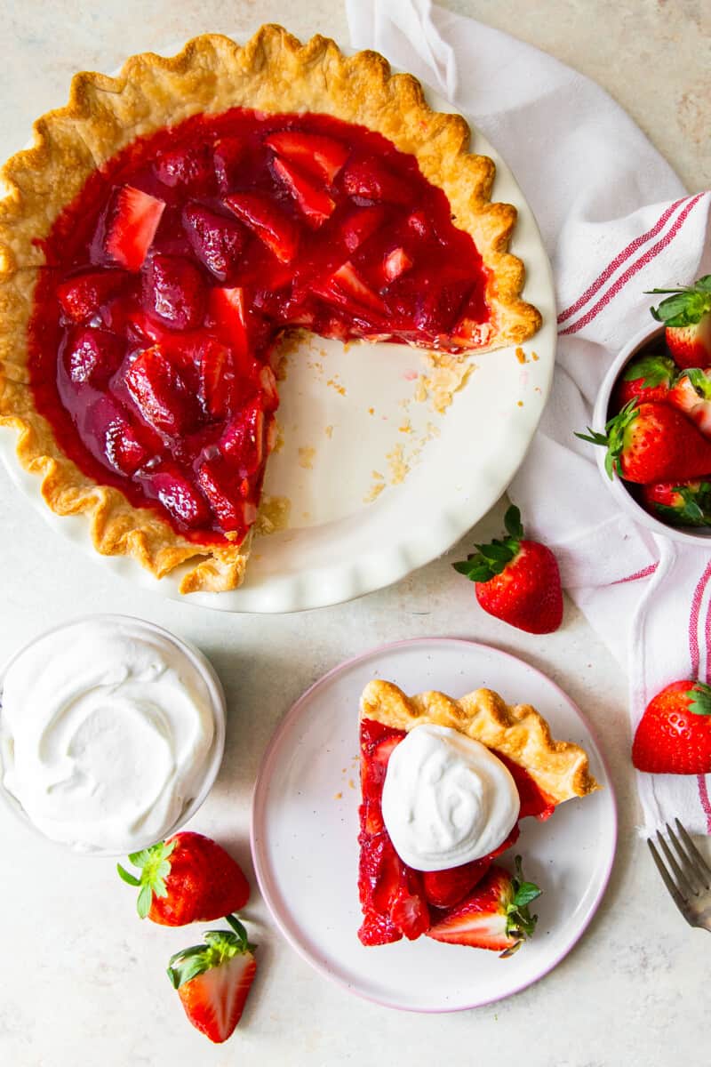 overhead pic of sliced strawberry jello pie