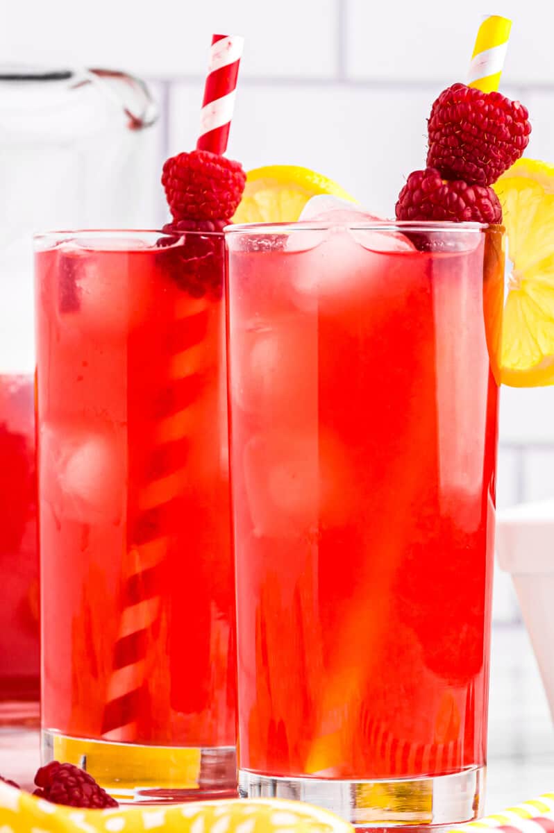two glasses of raspberry lemonade
