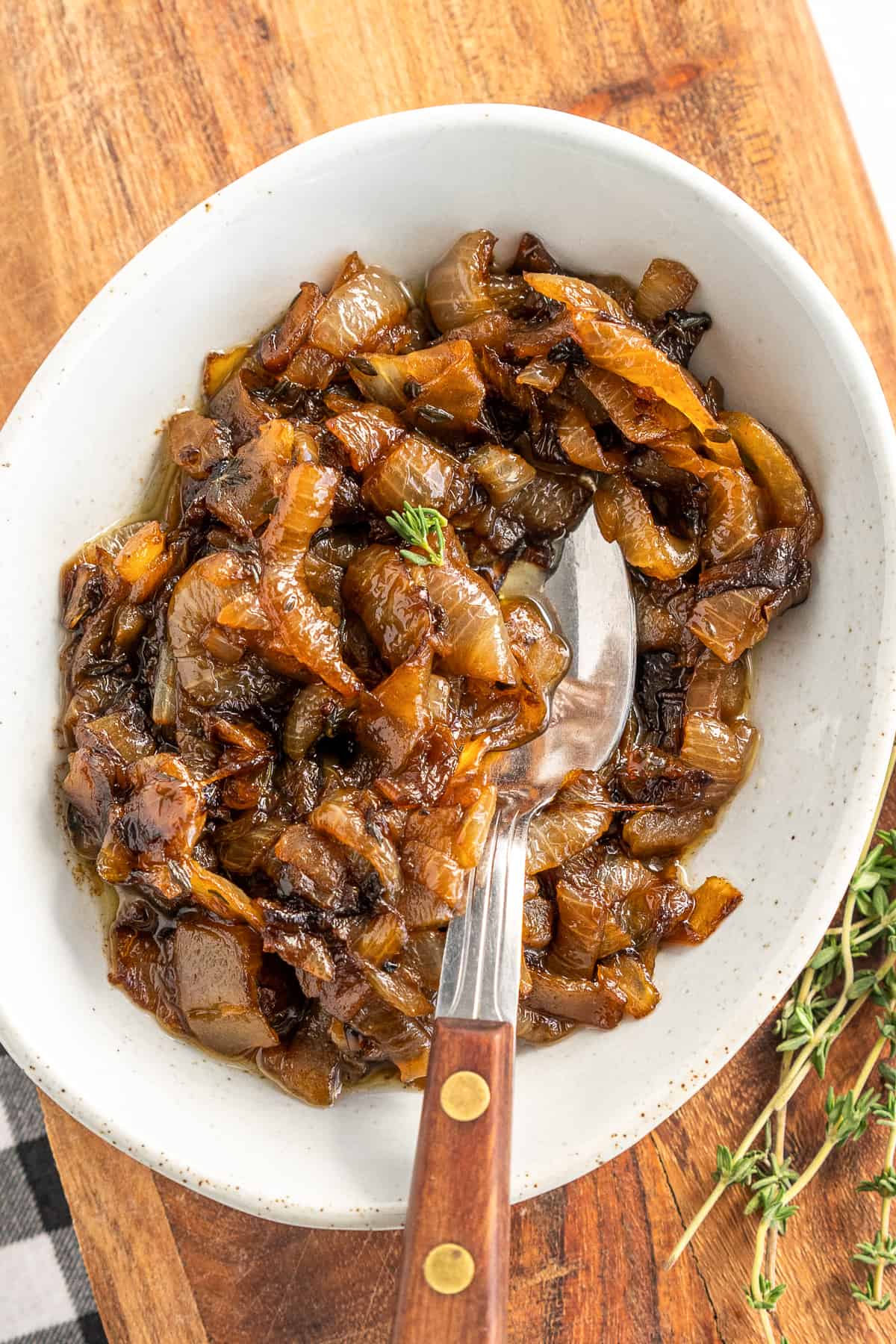 Caramelized Onions (How to Caramelize Onions) The Cookie Rookie®