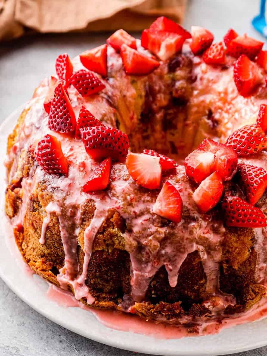 Fresh Strawberry Pound Cake