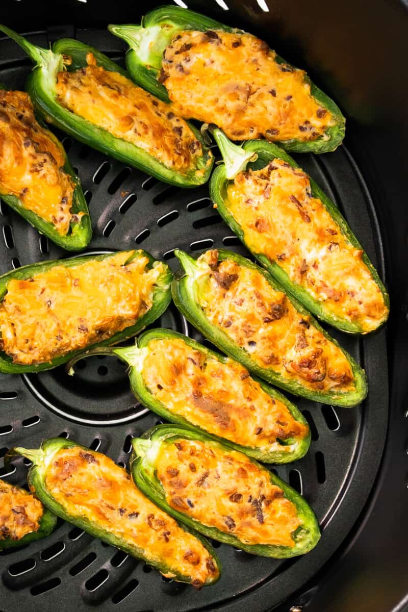 jalapeno poppers in an air fryer