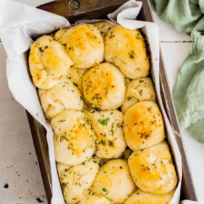 featured garlic pull apart rolls