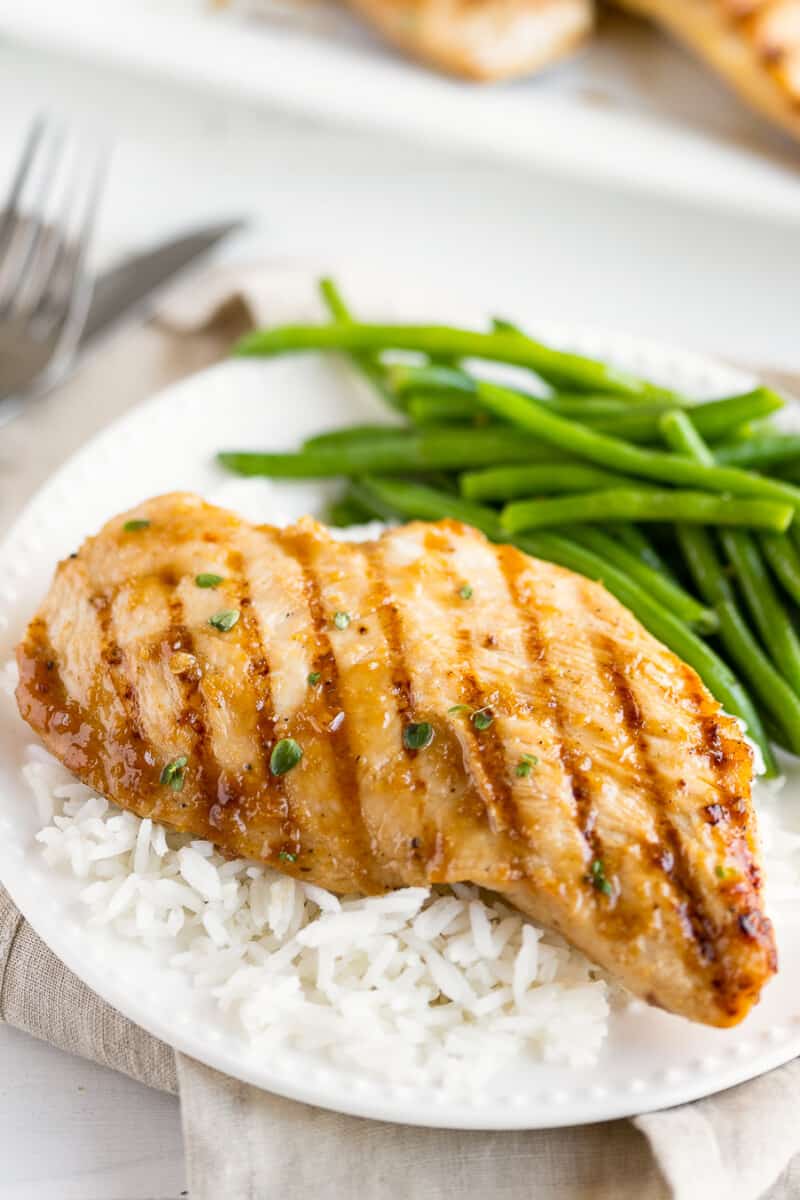 grilled teriyaki chicken with green beans and white rice