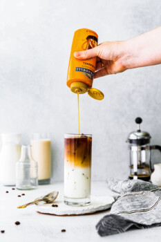 how to make iced caramel macchiato