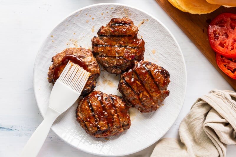 how to make grilled bbq burgers