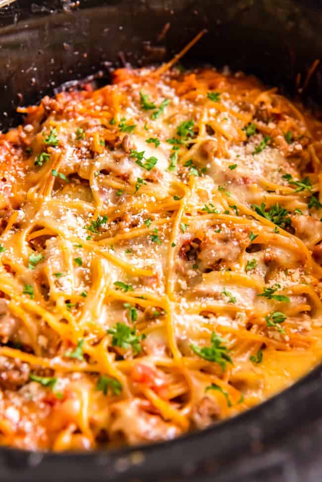 Crockpot spaghetti casserole the cookie rookie 