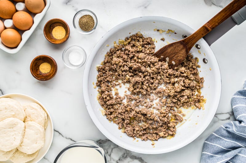 Biscuits and Gravy Casserole Recipe - 98