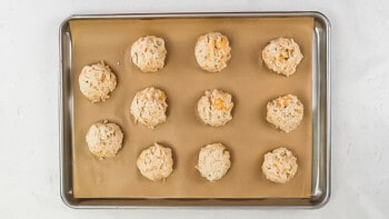 how to make cheddar bay biscuits