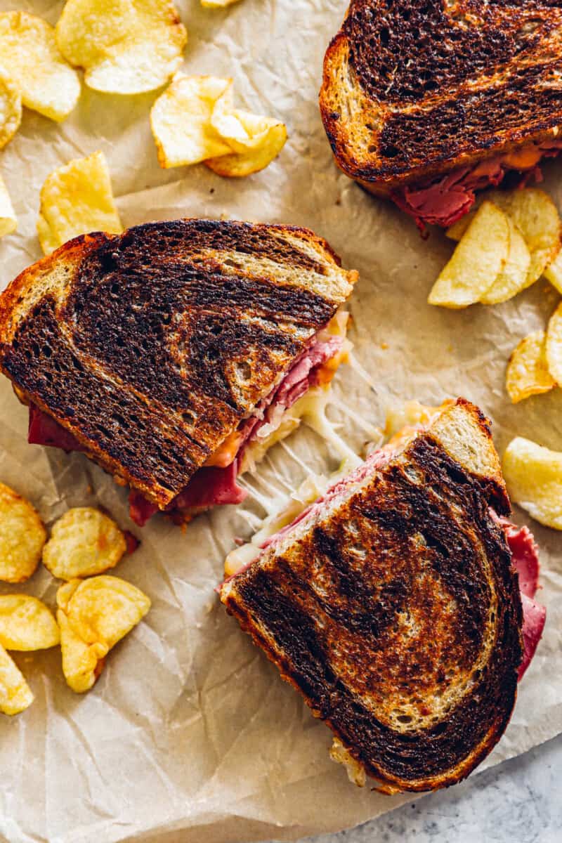 cheesy reubens with chips