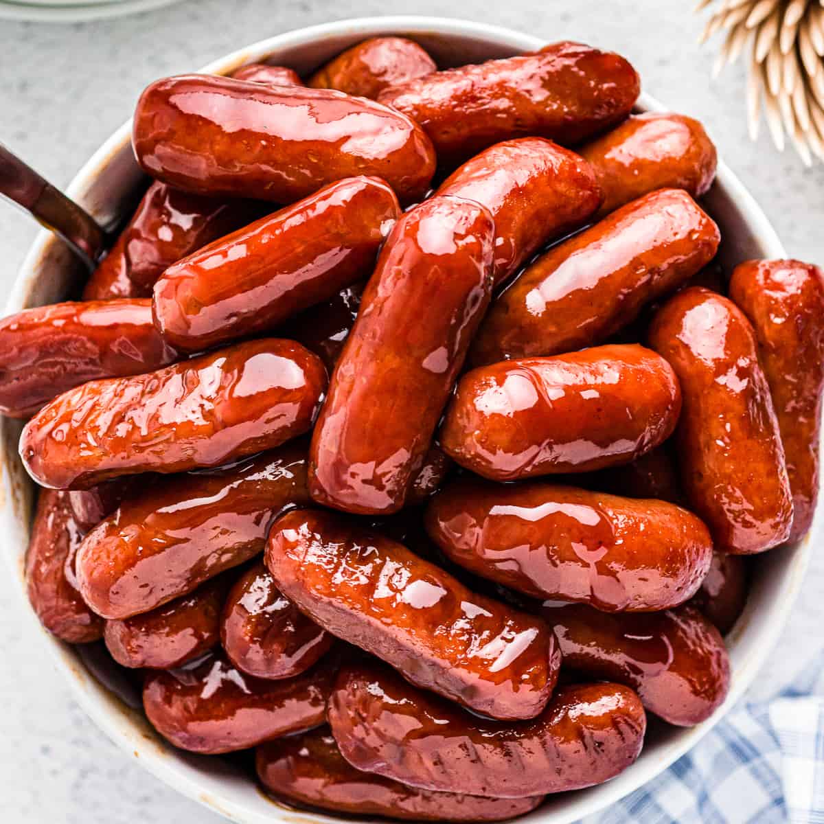 Slow Cooker Little Smokies Recipe (Cocktail Weenies)