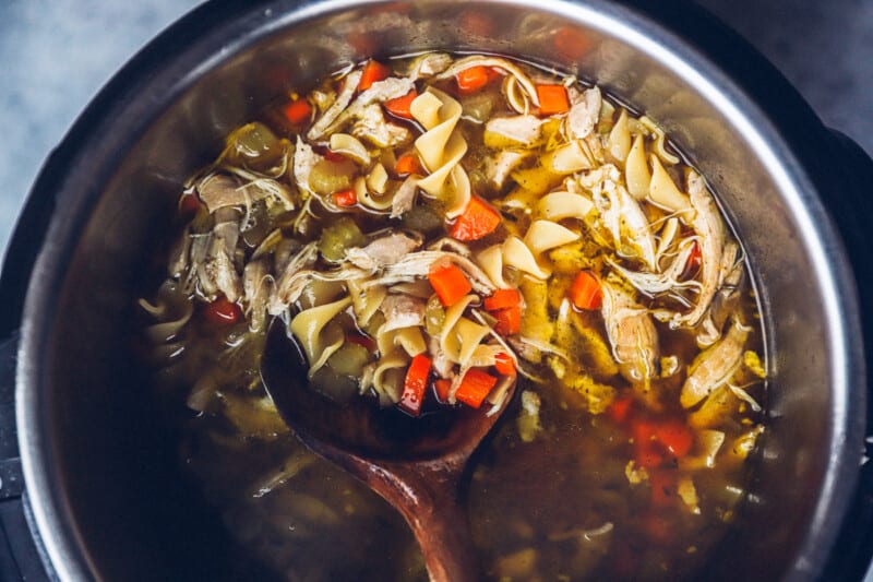 how to make instant pot chicken noodle soup