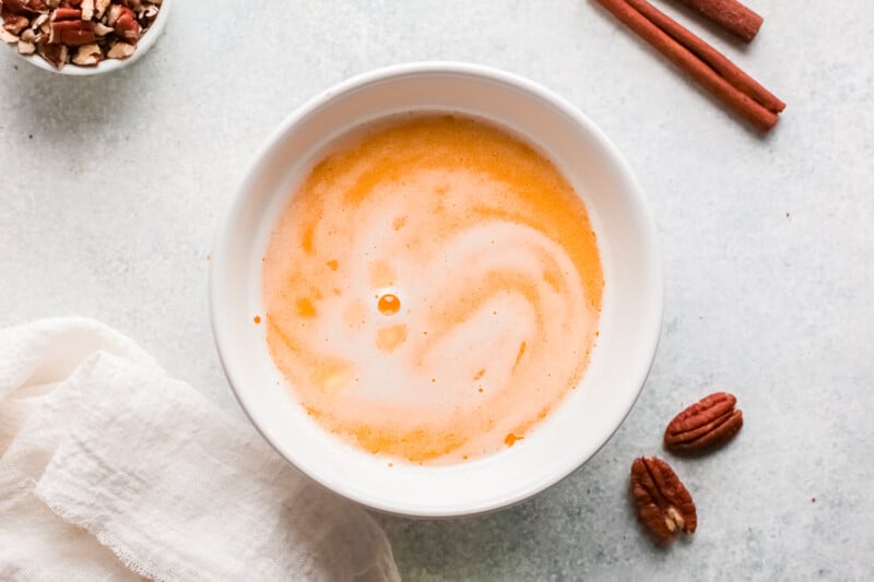 how to make pecan caramel rolls