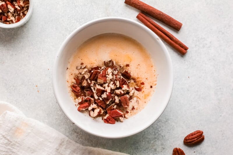 how to make pecan caramel rolls