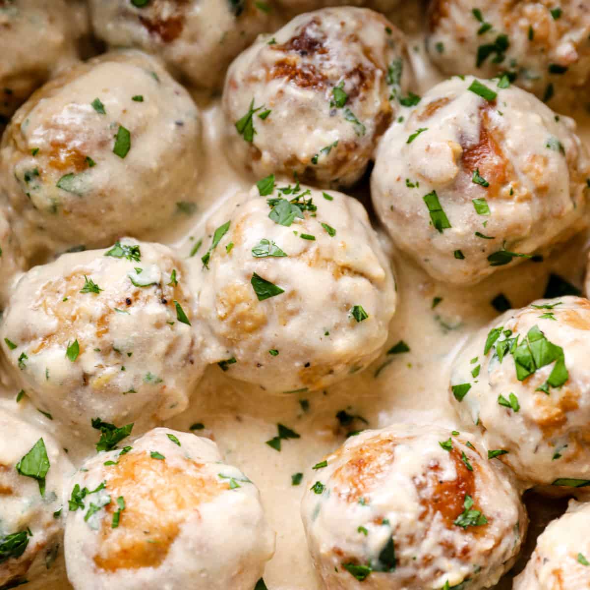 Creamy Slow Cooker Swedish Meatballs - Slow Cooking Perfected