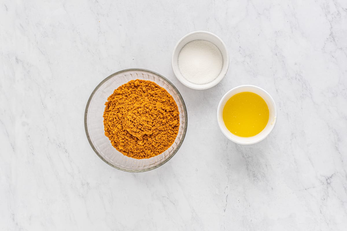 Ingredients for biscoff cookie cheesecake crust.