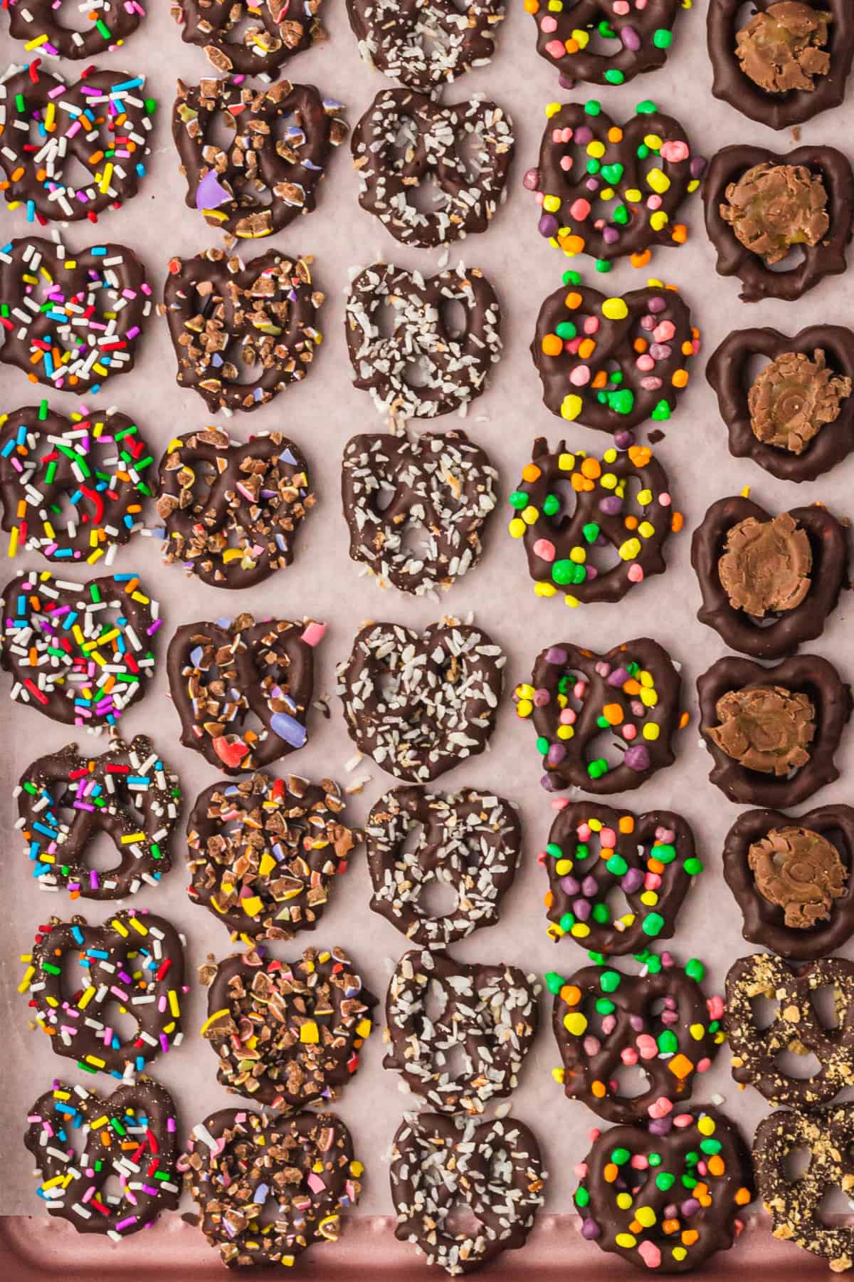 How to Make Chocolate Covered Pretzels • The Heirloom Pantry