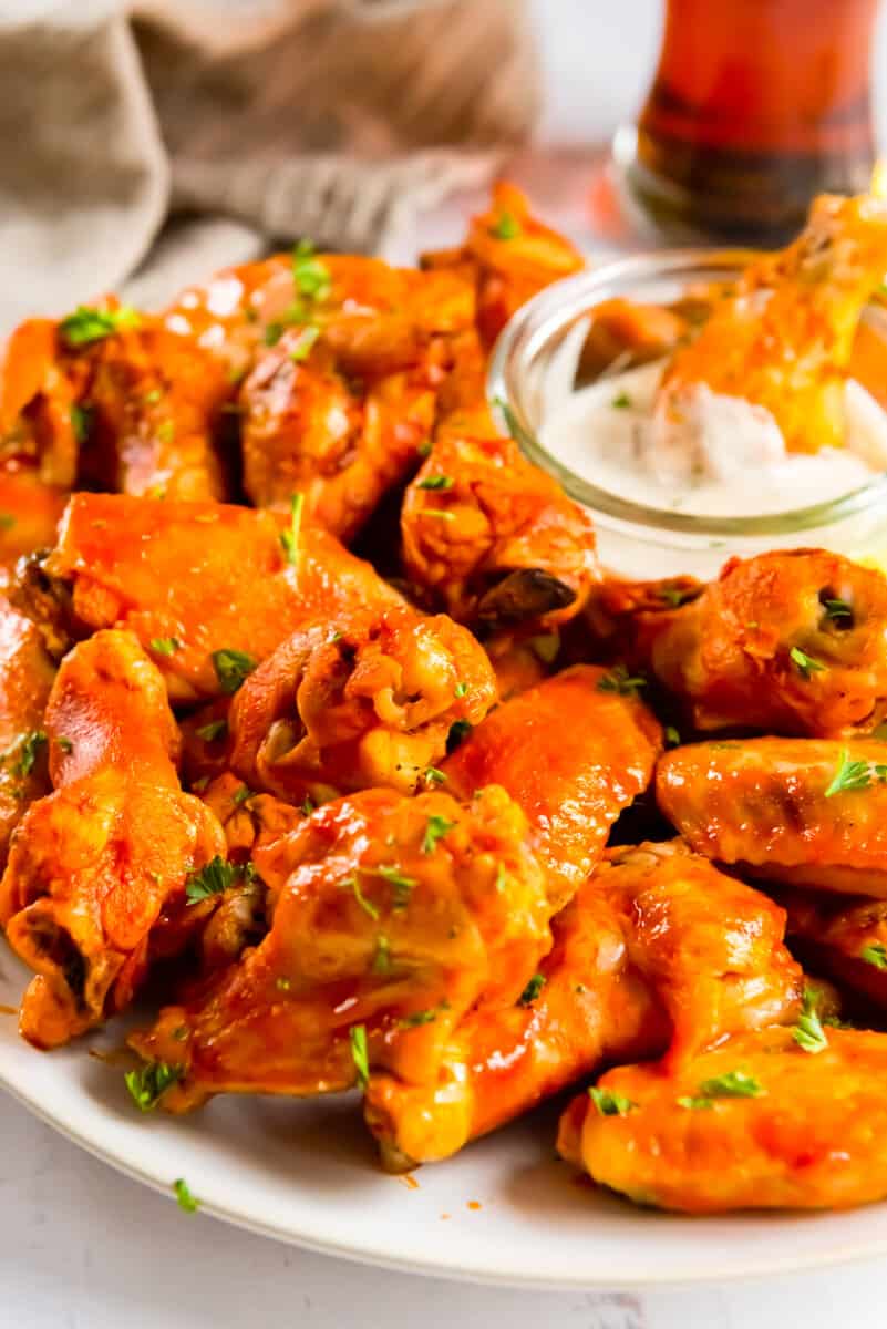 crockpot buffalo wings on platter