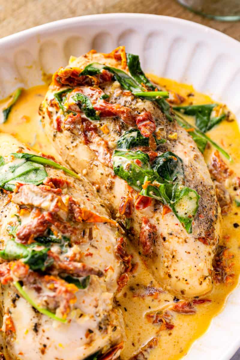 crockpot tuscan chicken with sun-dried tomatoes and spinach